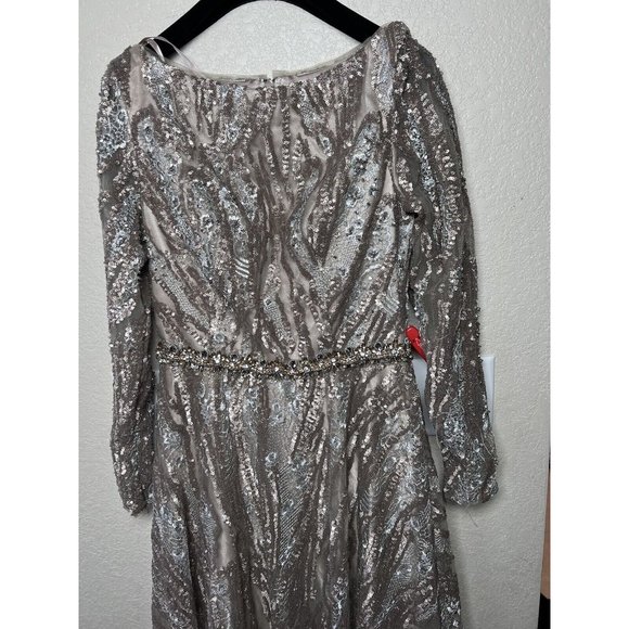 Mac Duggal size 4 Embroidered & Embellished Long Sleeve Tulle Ballgown $798 - Picture 5 of 16